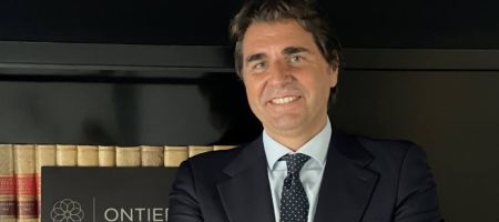 Carlos de la Pedraja García-Cosío trabajó en IE Business School desde 1997