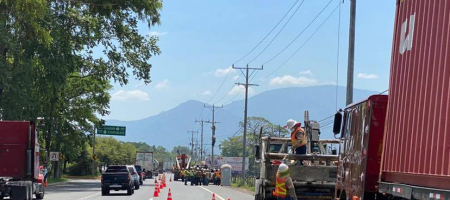 Delsur suministra electricidad a 413.000 usuarios de la región centro-sur de El Salvador / Tomada de la página de la empresa en Facebook