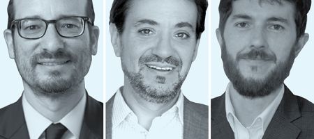 Eric Franco, de Legal Delta (izquierda); Glaucio Pellegrino Grottoli, de Villemor Amaral (derecha) y Antonio Rubilar, de Albagli Zaliasnik.