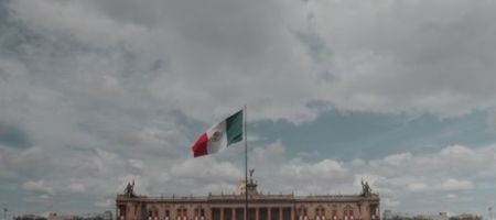 El 2 de junio de este año, México eligió su primera presidenta y un Congreso de mayoría oficialista./ Unsplash, Robbie Herrera.