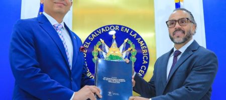 El Salvador no solo busca equilibrar sus finanzas, sino también proyectar una visión de largo plazo para su desarrollo. / Foto: Asamblea El Salvador.