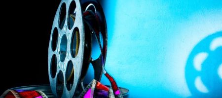 La integración de la inteligencia artificial en el cine y la televisión representa una oportunidad sin precedentes. / Canva