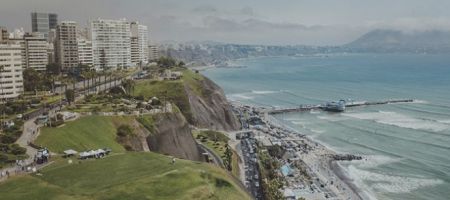 Perú se ubica como el segundo país de la región con las mejores perspectivas para 2025./ Unsplash - Aarom Ore.