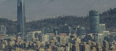El Banco Central prevé que la economía chilena crecerá este año entre 2 % y 2,75 %./ Foto Juan Pablo Ahumada - Unsplash. 