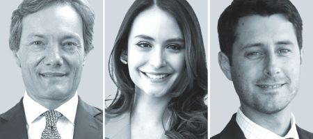  Andrés Crump, de Garrigues - Colombia (izquierda); Carolina Castillo Camacho, de Hayu, y Juan Pablo Vukasovic, de Carey.