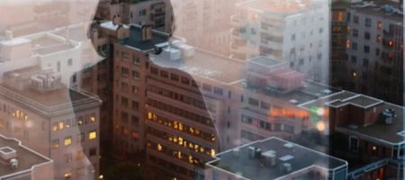 En países como Brasil, Colombia o Argentina, la presencia de mujeres en operaciones transaccionales ha alcanzado niveles significativos, incluso por arriba del promedio mundial. / Foto: Unsplash - Etienne Boulanger.