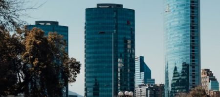 La medida forma parte régimen mixto impulsado por el gobierno de Gabriel Boric, que mantiene la capitalización individual administrada por las AFP, pero incorpora componentes solidarios financiados con recursos de los propios trabajadores y amplía la cobertura estatal. / Tomada del sitio web de la Presidencia de la República de Chile.