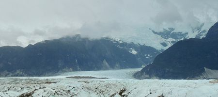  Bolivia perdió el 32% de su superficie glaciar en los últimos treinta años. Perú, el 56% desde la década de los 60’s. Colombia, más del 53% entre 1985 y 2023. / Foto: Unsplash - Camilo Pinaud.