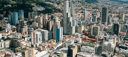 En febrero, el Gobierno de Gustavo Petro expidió el Decreto Legislativo 0173 de 2026, en el marco del estado de emergencia económica, social y ecológica. / Foto: Unsplash - Random Institute.