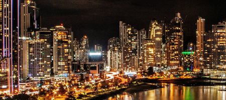 En Panamá, una de las características más recurrentes de los conflictos más complejos es la participación del Estado, particularmente en proyectos de infraestructura y construcción. / Foto: Unsplash - Yosi Bitran.