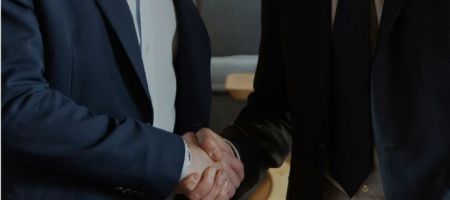En el primer semestre de este año, las operaciones de M&A en México se redujeron 19 %, pero en montos movilizados crecieron 21 % en comparación con igual periodo de 2025./ Foto: Unsplash - Ambre Esteve.
