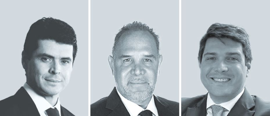 Sergio Legorreta, de Von Wobeser y Sierra (izquierda); Luis San Emeterio, de Dentons - España (centro), y Filipe Poli da Silva Pestre, de Champs Law.