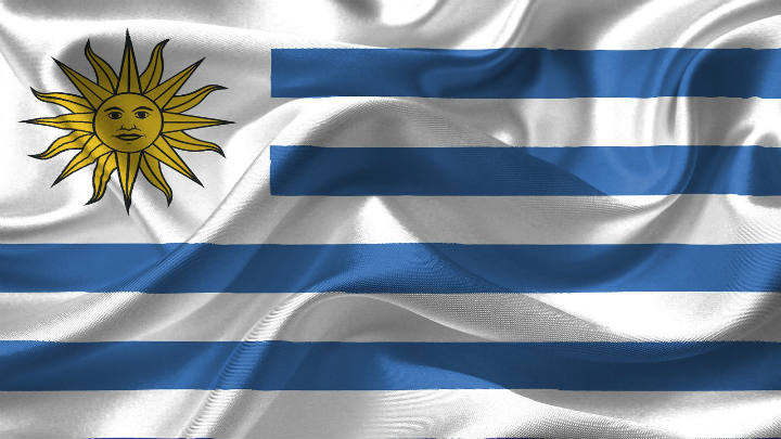 Uruguay lanza bono global asistida por tres despachos